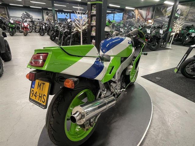 kawasaki - zxr-750