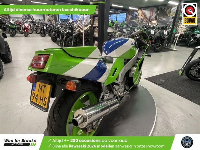 kawasaki - zxr-750