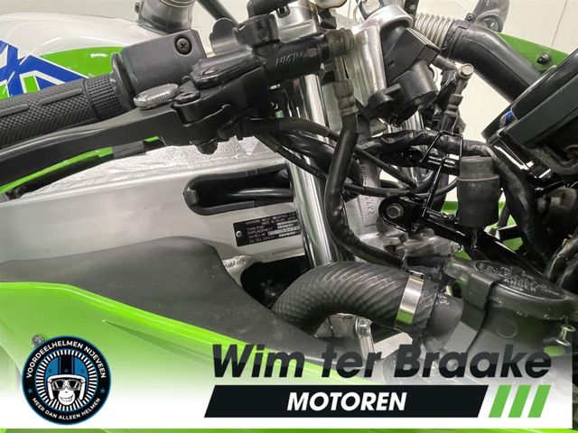 kawasaki - zxr-750