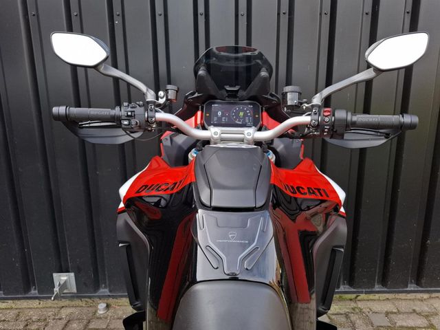 ducati - multistrada-v4-pikes-peak