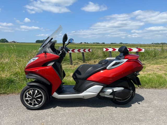 peugeot - metropolis-400