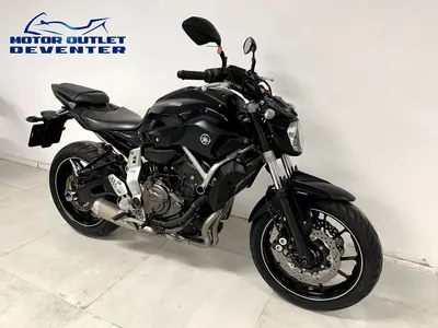 YAMAHA MT 07 ABS – foto 3