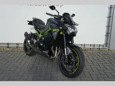 KAWASAKI Z900 – foto 4