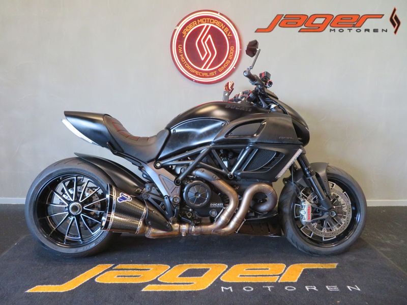 Ducati Diavel Black-Edition!! Termioni 2013 occasion