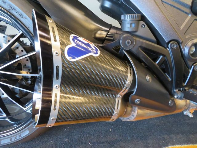 ducati - xdiavel-black-star