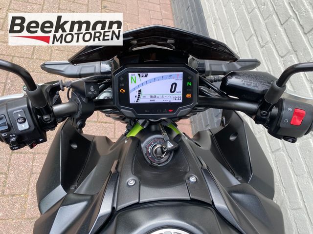 kawasaki - z900