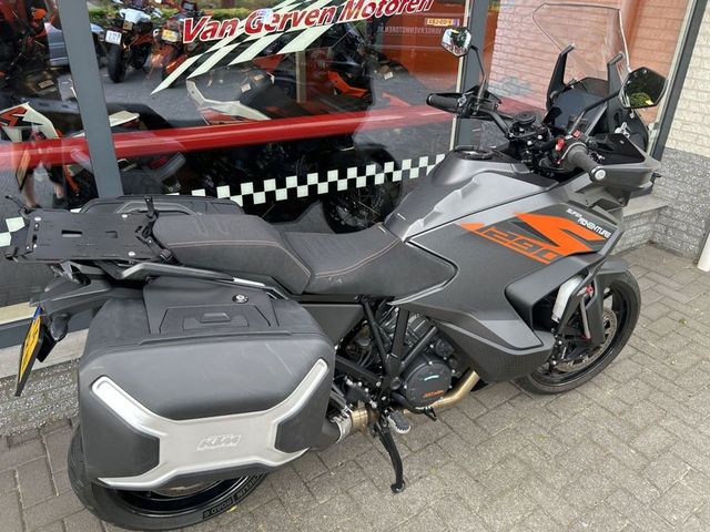 ktm - 1290-super-adventure-s