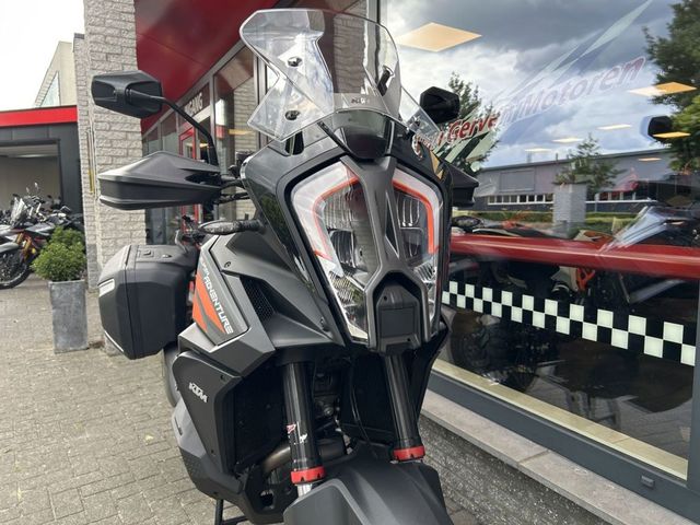 ktm - 1290-super-adventure-s