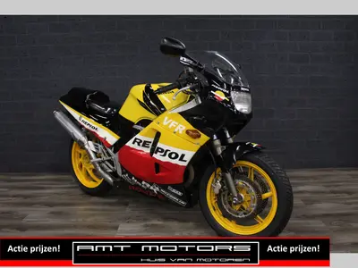 HONDA VFR 400 R – foto 3