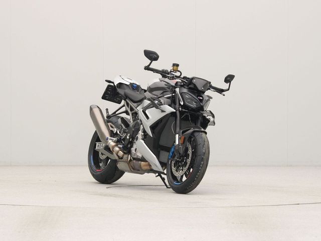 bmw - m-1000-r
