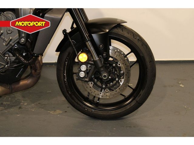 yamaha - mt-09-y-amt