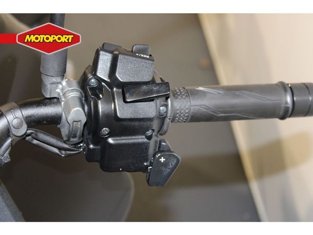 yamaha - mt-09-y-amt