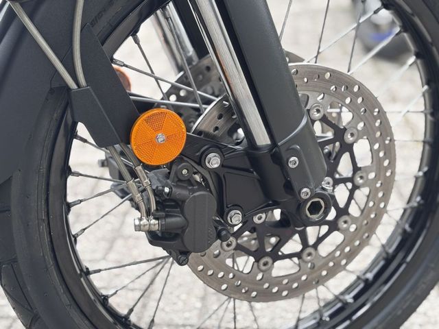 triumph - tiger-800-xca
