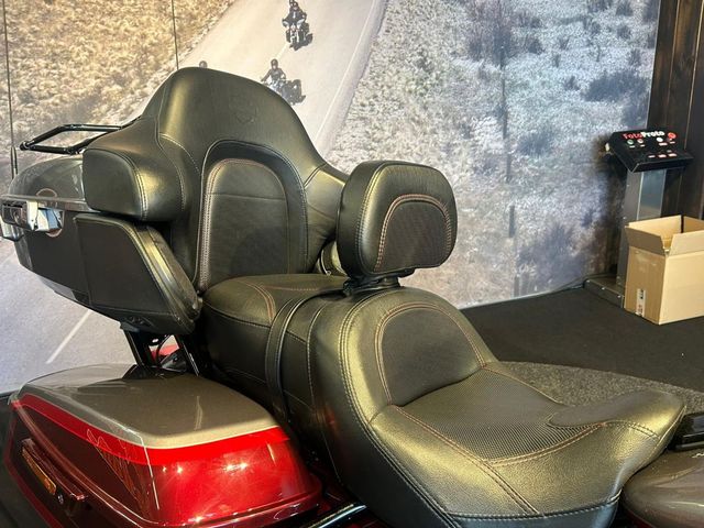 harley-davidson - electra-glide-ultra-screamin-eagle-cvo-flhtcuse