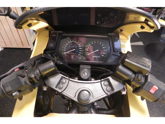 kawasaki - gpx-600-r