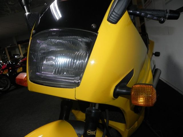 kawasaki - gpx-600-r