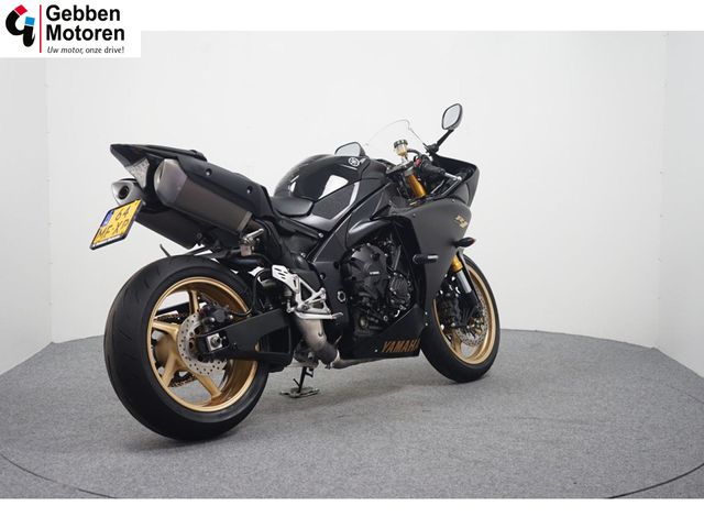 yamaha - yzf-r1