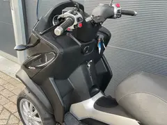 Piaggio MP3 400 LT 2009 occasion – foto 8 van 23