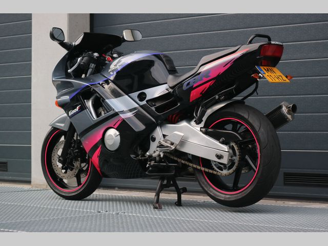 honda - cbr-600-f