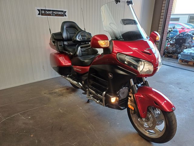 honda - gl-1800-goldwing-abs