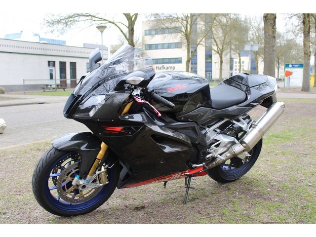 aprilia - rsv-4-factory