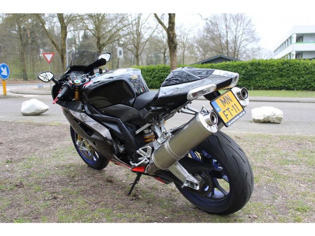 aprilia - rsv-4-factory