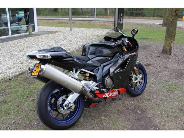 aprilia - rsv-4-factory