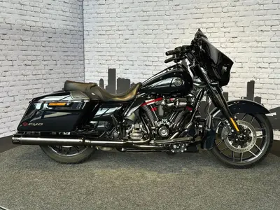 HARLEY-DAVIDSON STREET GLIDE FLHXI – foto 2