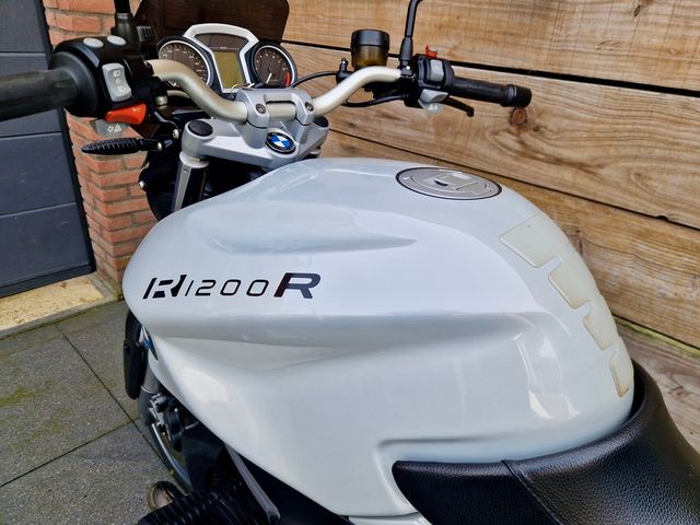 bmw - r-1200-r-abs