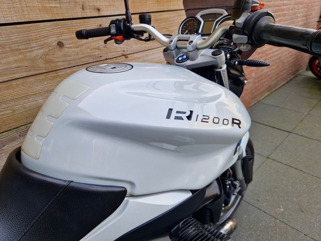 bmw - r-1200-r-abs