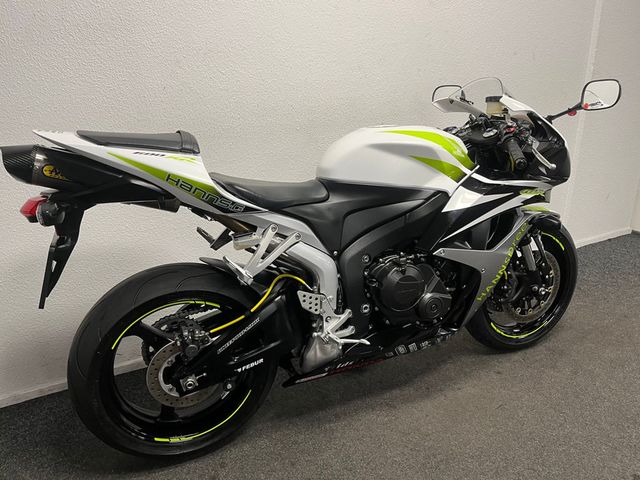 honda - cbr-600-rr