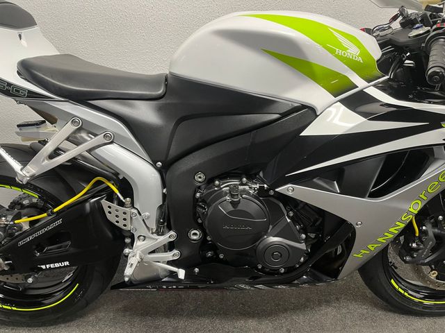 honda - cbr-600-rr