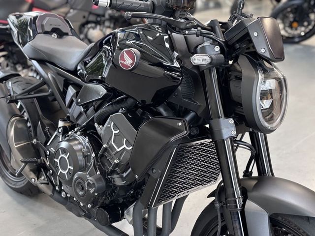 honda - cb-1000-r-black-edition