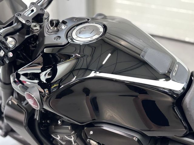 honda - cb-1000-r-black-edition