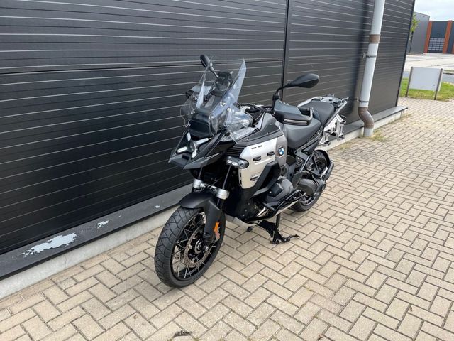 bmw - r-1300-gs-adventure