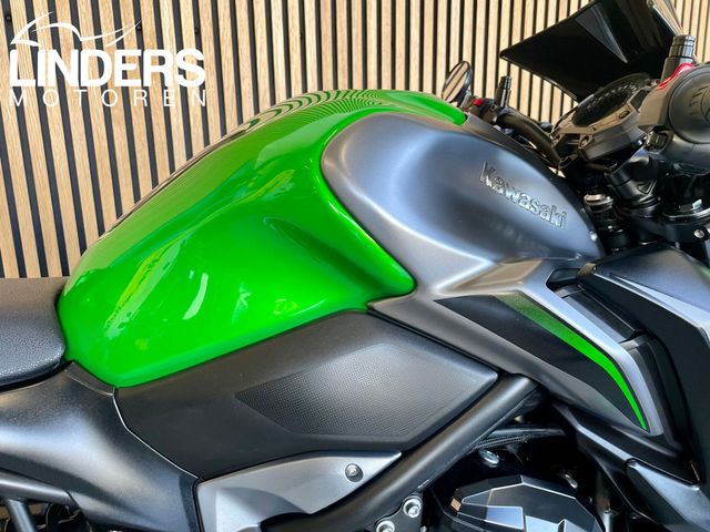kawasaki - z900