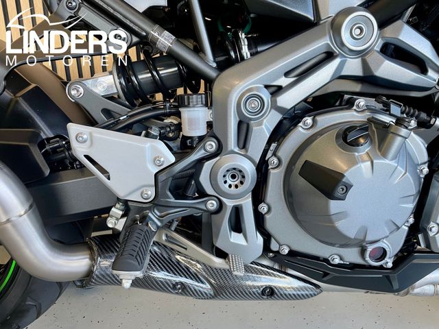 kawasaki - z900