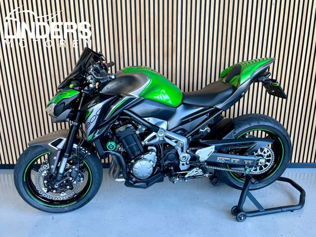 kawasaki - z900