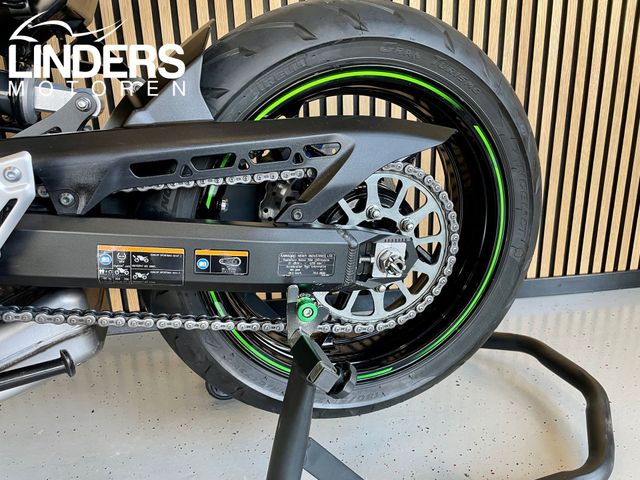 kawasaki - z900