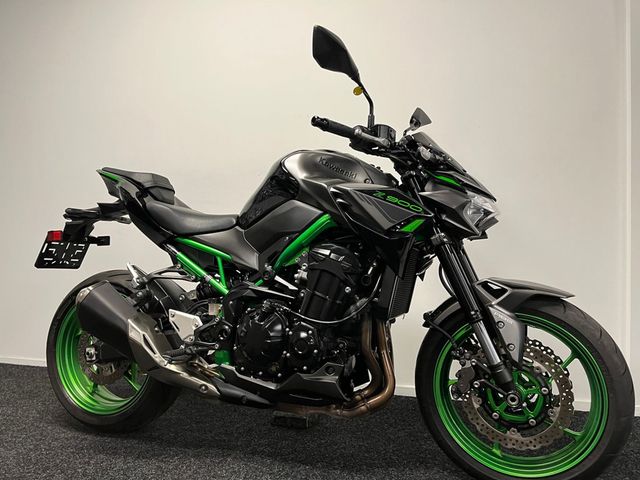 kawasaki - z900