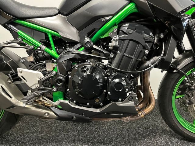 kawasaki - z900