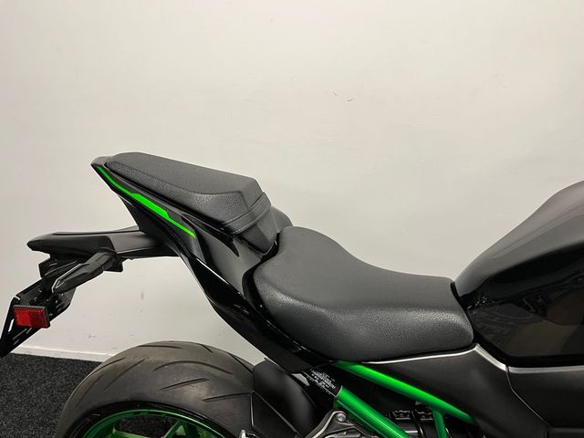 kawasaki - z900