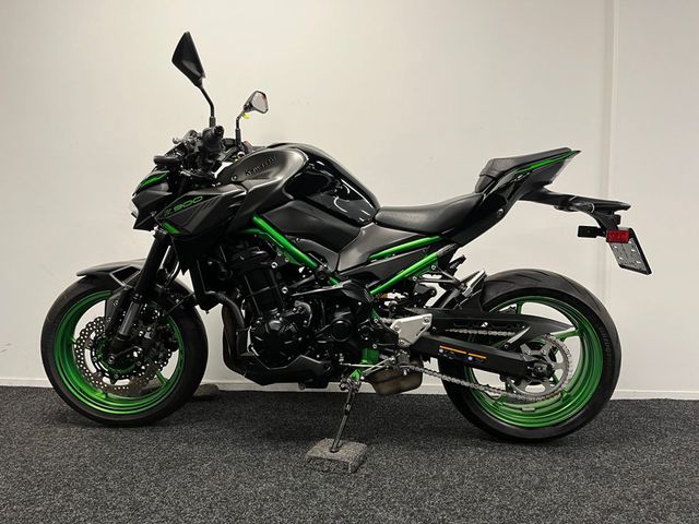 kawasaki - z900