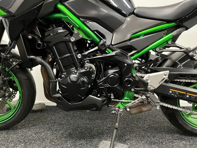 kawasaki - z900