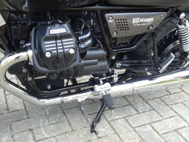 moto-guzzi - v-9-roamer