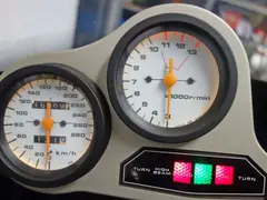 Suzuki GSX-R 1100 W 1987 occasion – foto 8 van 9