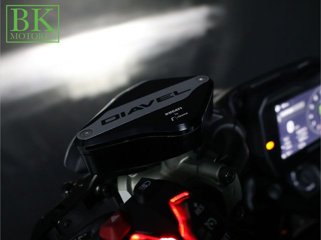 ducati - diavel-v4