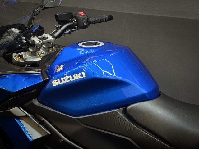 suzuki - gsx-s-1000-gt