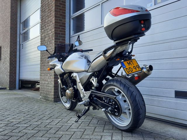 kawasaki - z-750-s