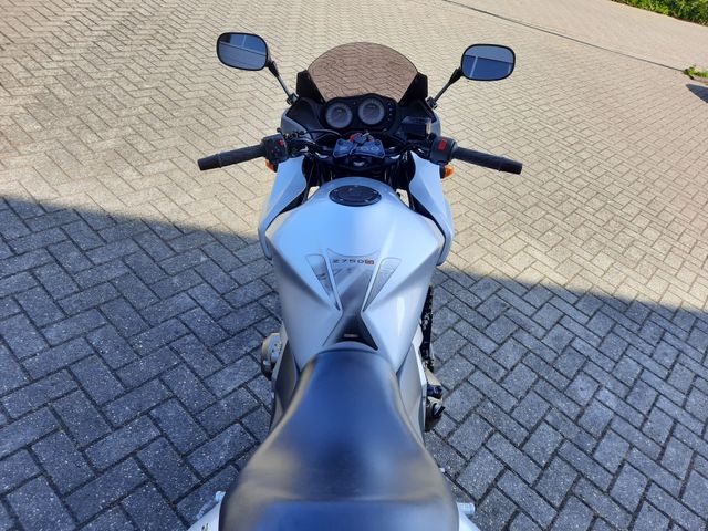 kawasaki - z-750-s